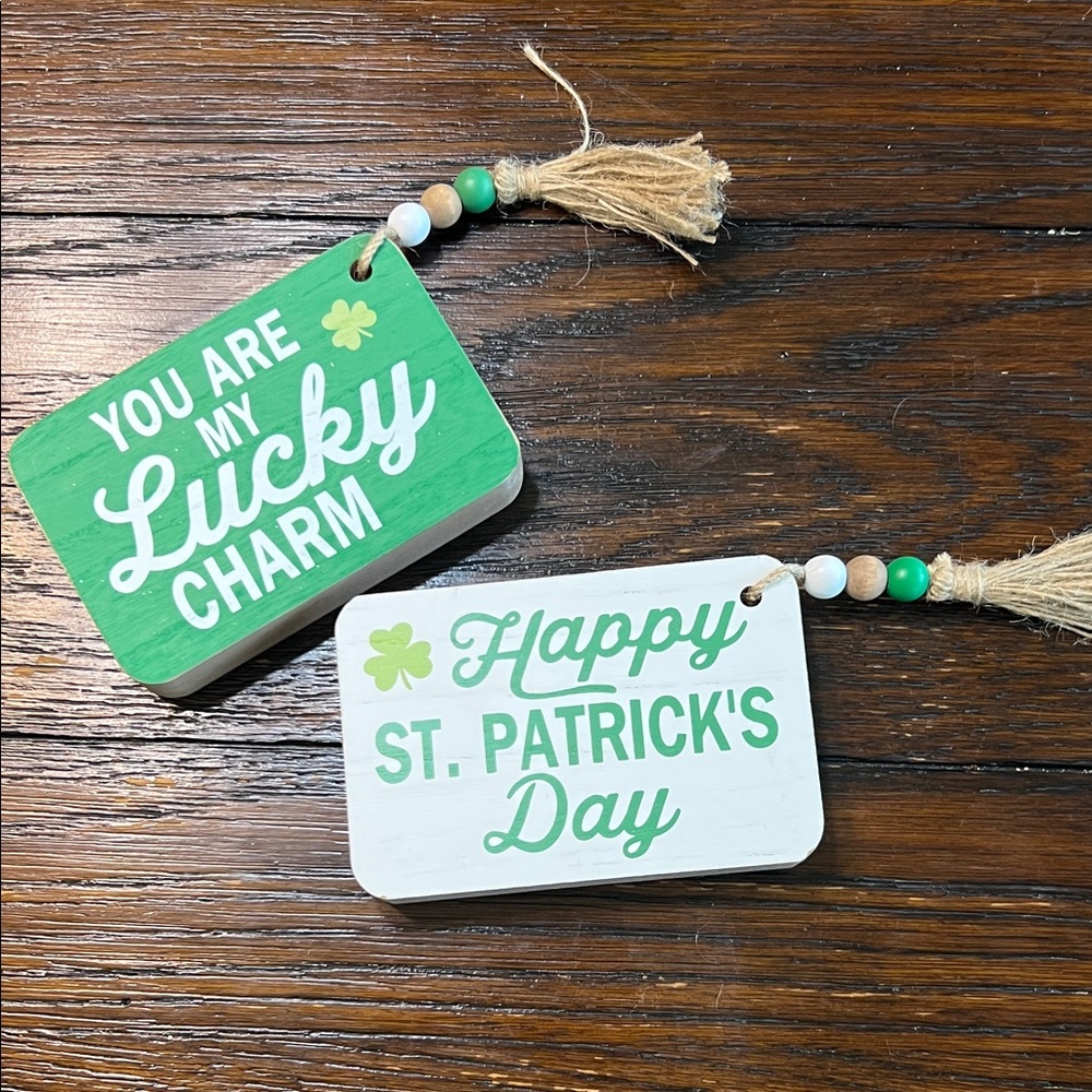 Green and White St. Patrick's Day Sign